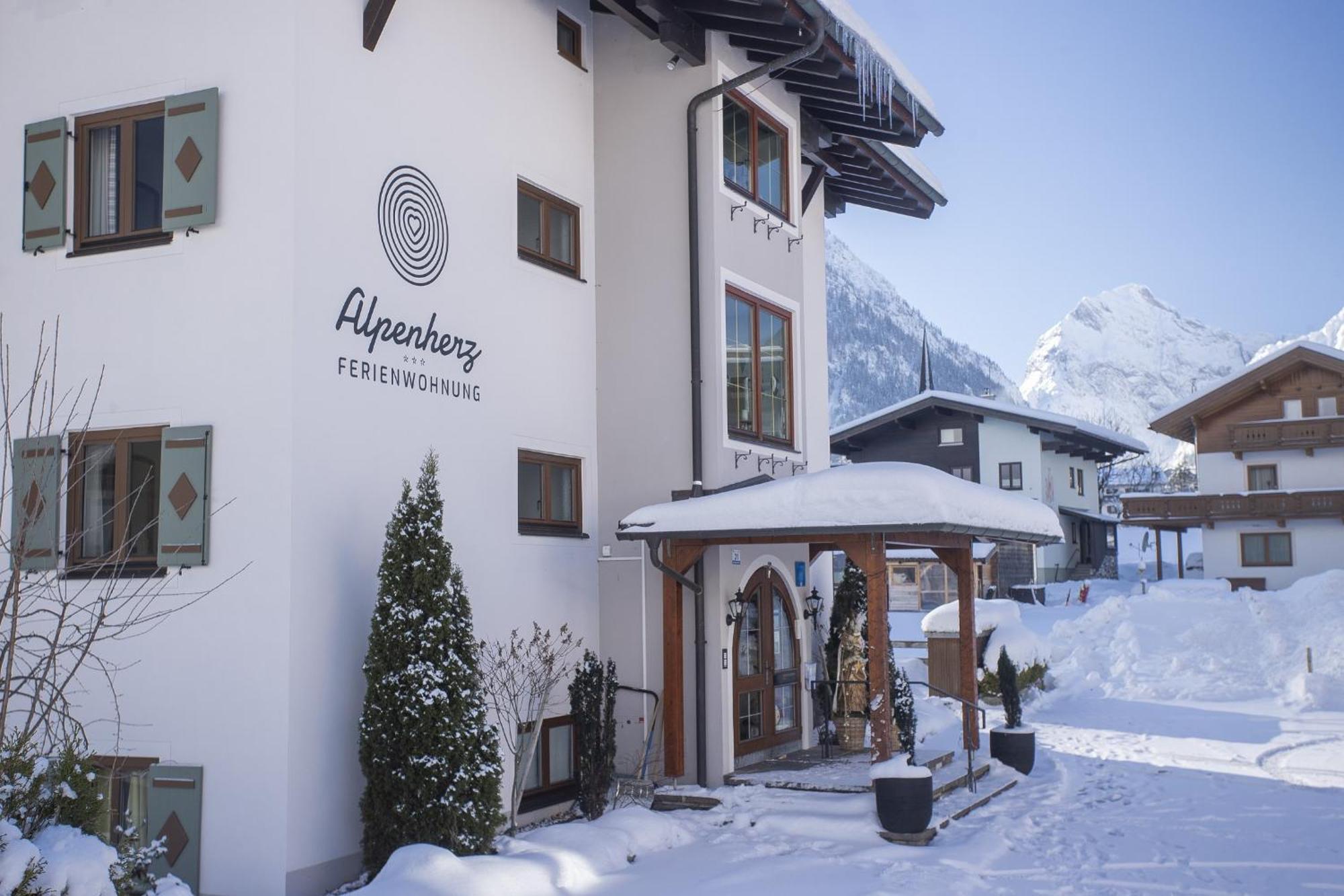 Alpenherz Ferienwohnungen 페르티사우 외부 사진
