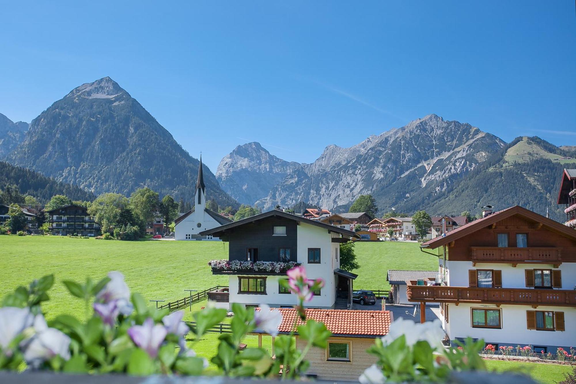 Alpenherz Ferienwohnungen 페르티사우 외부 사진